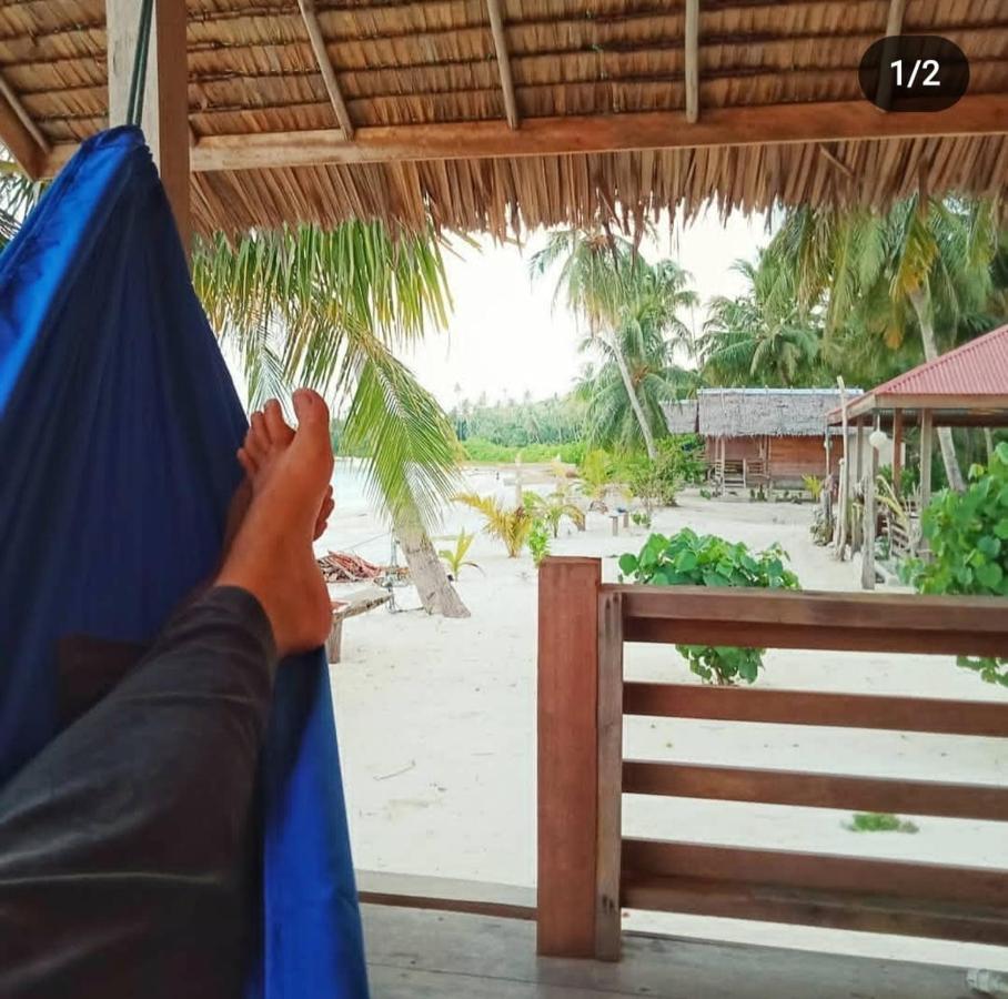 Palambak Paradise Resort Pulau Banyak Pulau Palambakbesar エクステリア 写真